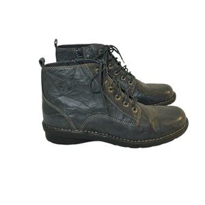 Clarks Dark Blue Bendables Leather Size 8.5W Lace Up Ankle Boots